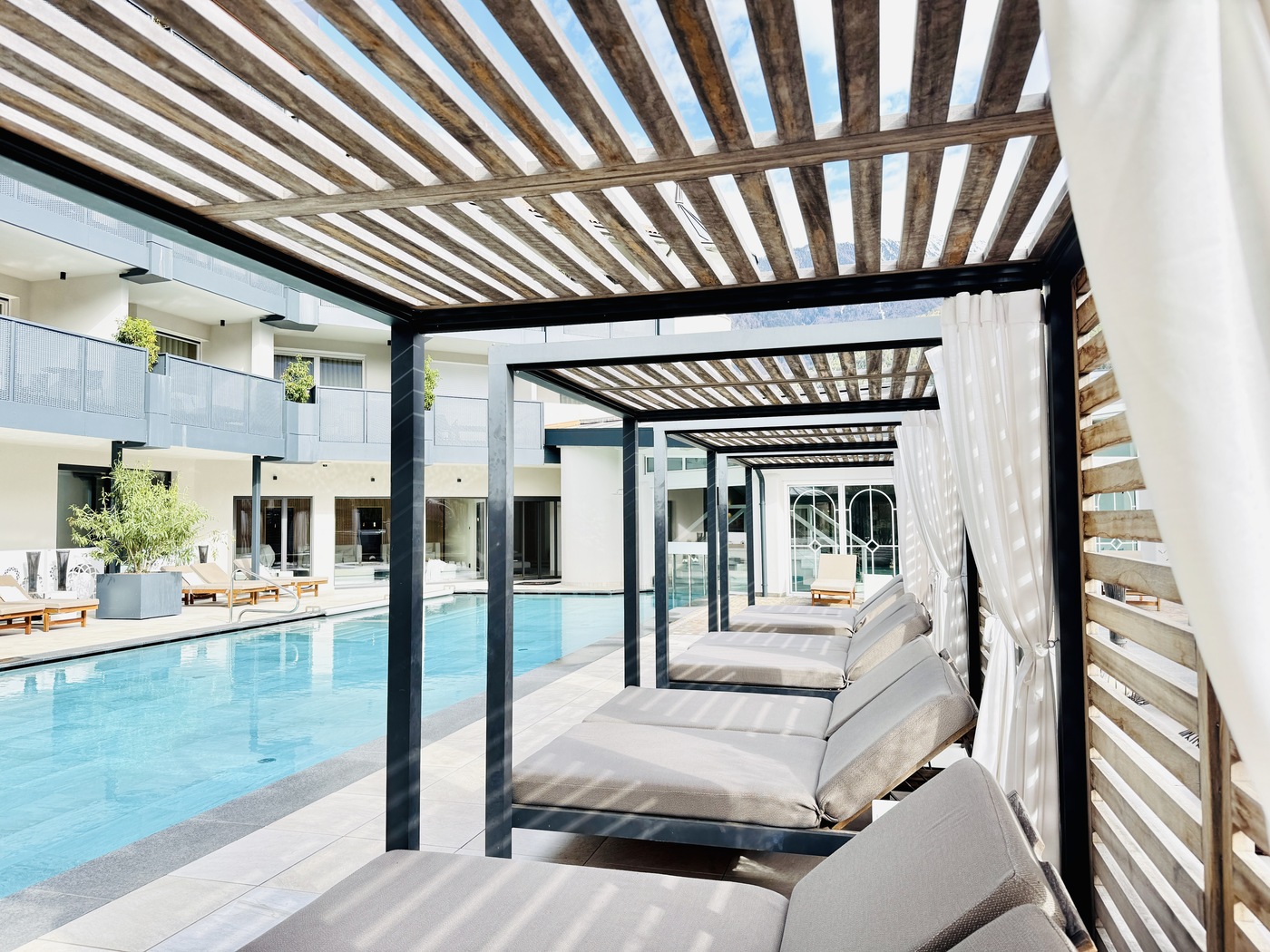 pool-das-paradies-familienhotel-1