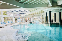 indoor-pool-das-paradies-familienhotel