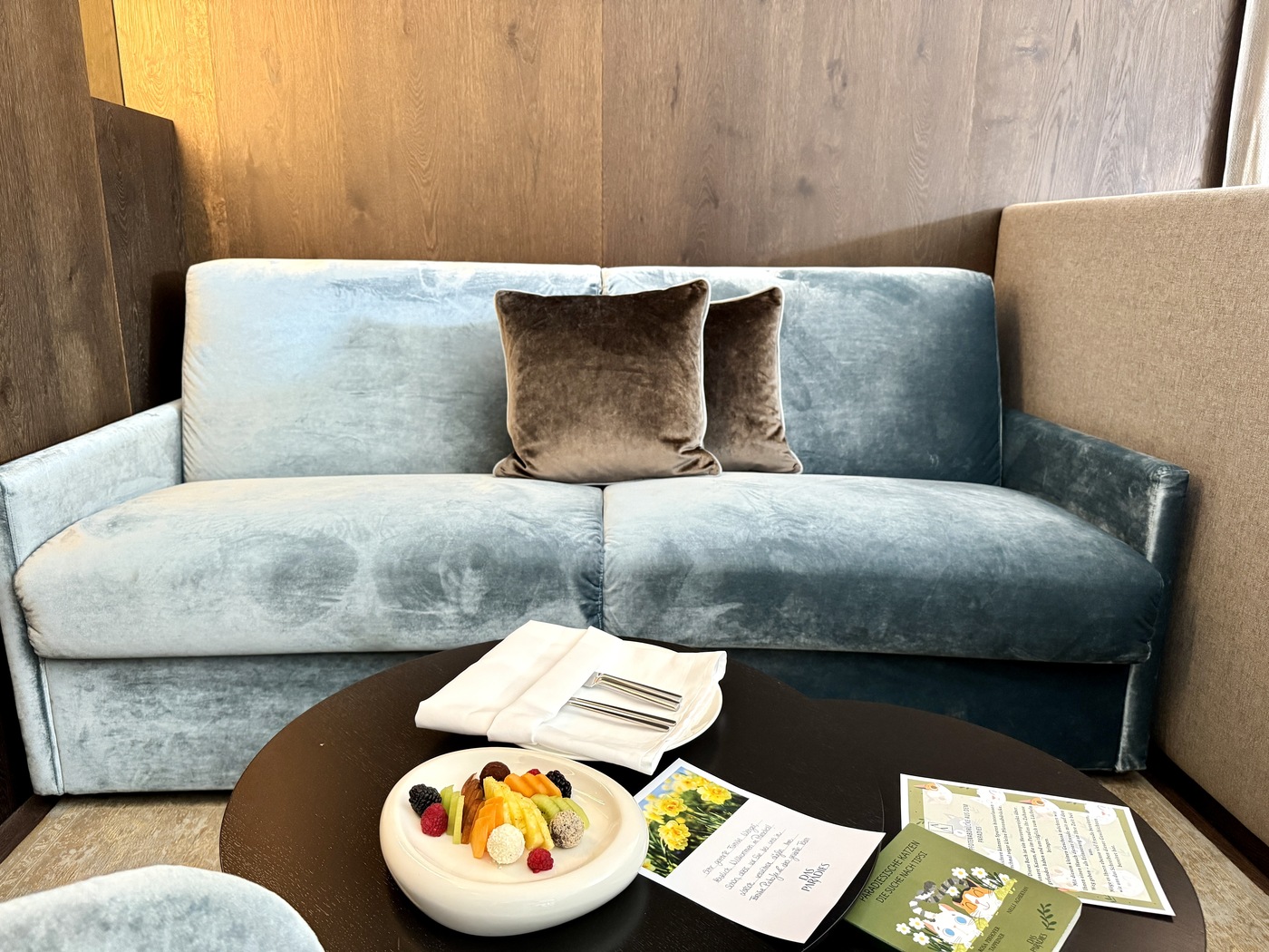 Grosszuegiges-Hotelzimmer-Das-Paradies-Familienhotel