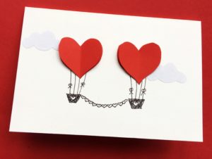 Foto 03.02.18 11 02 13 300x226 - Hochzeitskarte mit Herzen basteln