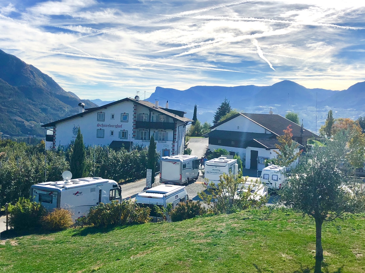 Foto 25.10.18 14 39 56 - Wohnmobilstellplatz in Meran – Schneeburghof in Dorf Tirol