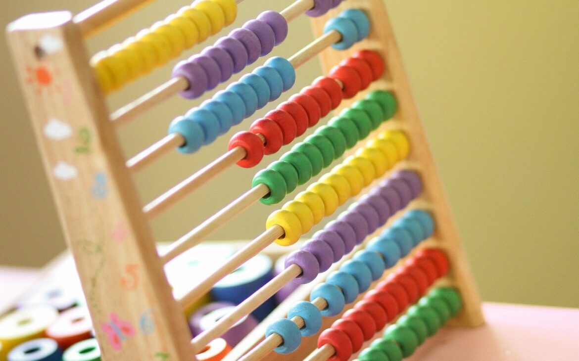 abacus 1866497 1280 1170x730 - Wie kann ich mein Kind in Mathe fördern? 5 Tipps mit StudyHelp