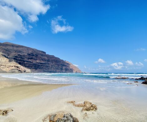 playa de la canteria lanzarote 4 470x390 - Schönste Surferstrände auf Lanzarote