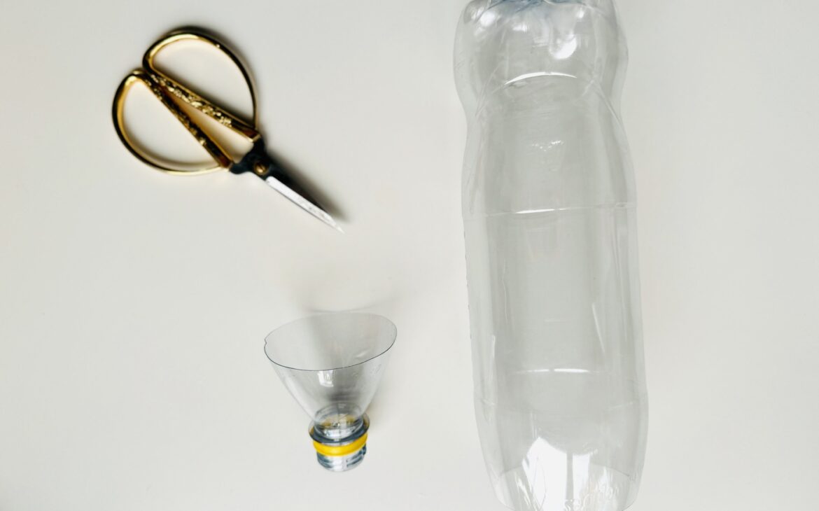 Maus Laterne Plastikflasche 4 1170x730 - Maus-Laterne basteln