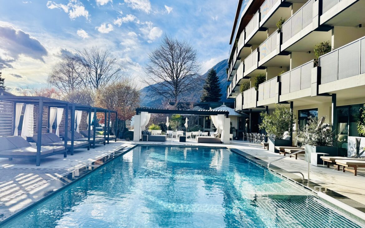 Die besten All-Inclusive Familienhotels in Südtirol – Urlaub mit Kindern leicht gemacht familienhotel suedtirol mit aussenpool 1170x730 - Die besten All-Inclusive Familienhotels in Südtirol – Urlaub mit Kindern leicht gemacht