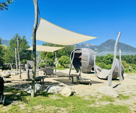 spielplatz suedtirol familien 470x390 - spielplatz-suedtirol-familien