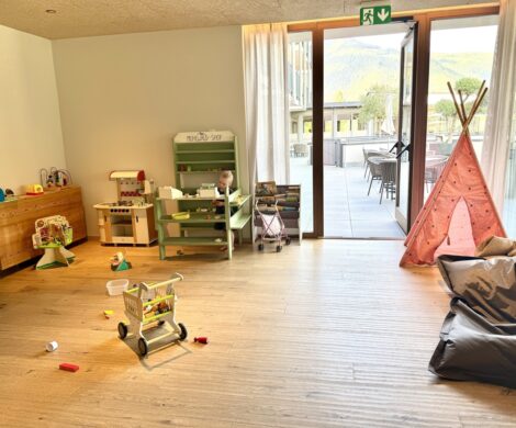 das-muehlwald-familienhotel-indoor-spielbereiche (5) das muehlwald familienhotel indoor spielbereiche 5 470x390 - das-muehlwald-familienhotel-indoor-spielbereiche (5)