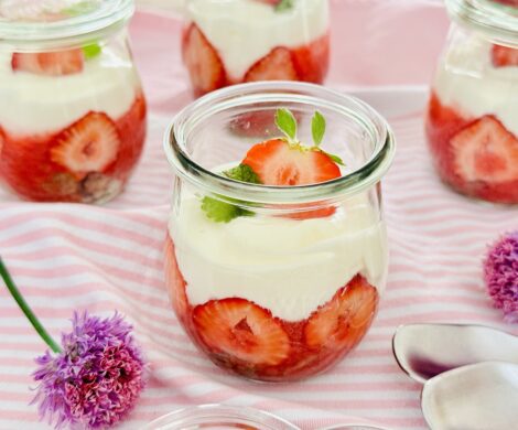 frische erdbeeren dessert 470x390 - frische-erdbeeren-dessert