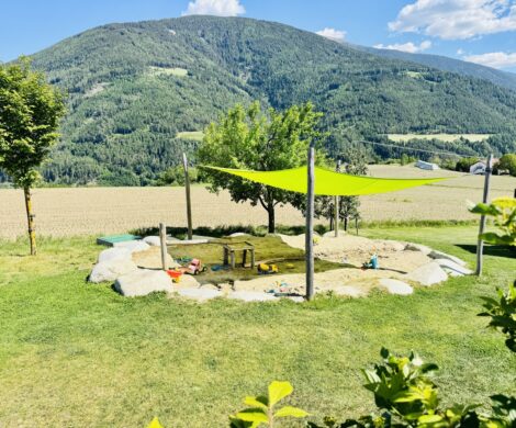 hotel das muehlwald spielplatz 8 470x390 - hotel-das-muehlwald-spielplatz (8)