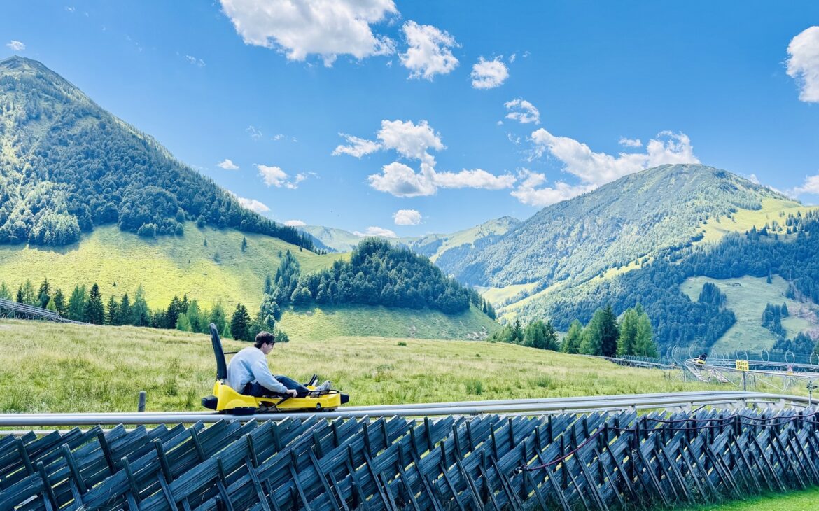 alpine coaster fieberbrunn 1170x730 - Timoks Wilde Welt in Fieberbrunn mit Kindern &ndash; alle Tipps f&uuml;r euren perfekten Familienausflug im Pillerseetal