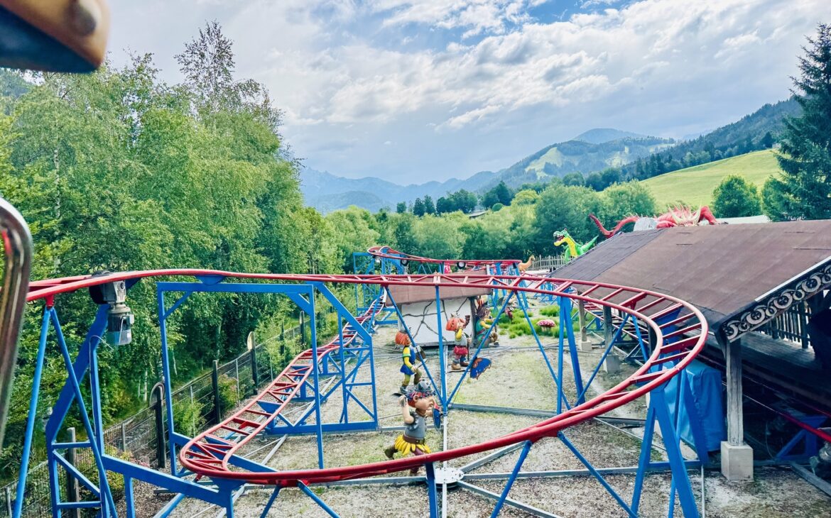 attraktionen familienland pillerseetal 1170x730 - Freizeitpark Familienland Pillerseetal mit Kindern: Unsere Erfahrungen, Attraktionen und Tipps