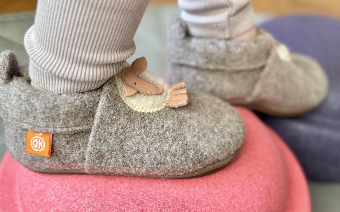 barfussschuhe kindergarten maedchen 1170x730 - Barfu&szlig;schuhe f&uuml;r die Kita: So finden Eltern das passende Modell
