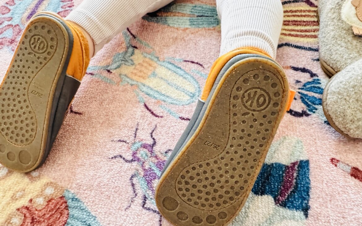 barfussschuhe kita alltag 1170x730 - Barfu&szlig;schuhe f&uuml;r die Kita: So finden Eltern das passende Modell