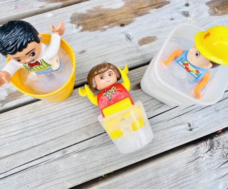 eingefrorene duplo figur aus form loesen 470x390 - eingefrorene-duplo-figur-aus-form-loesen