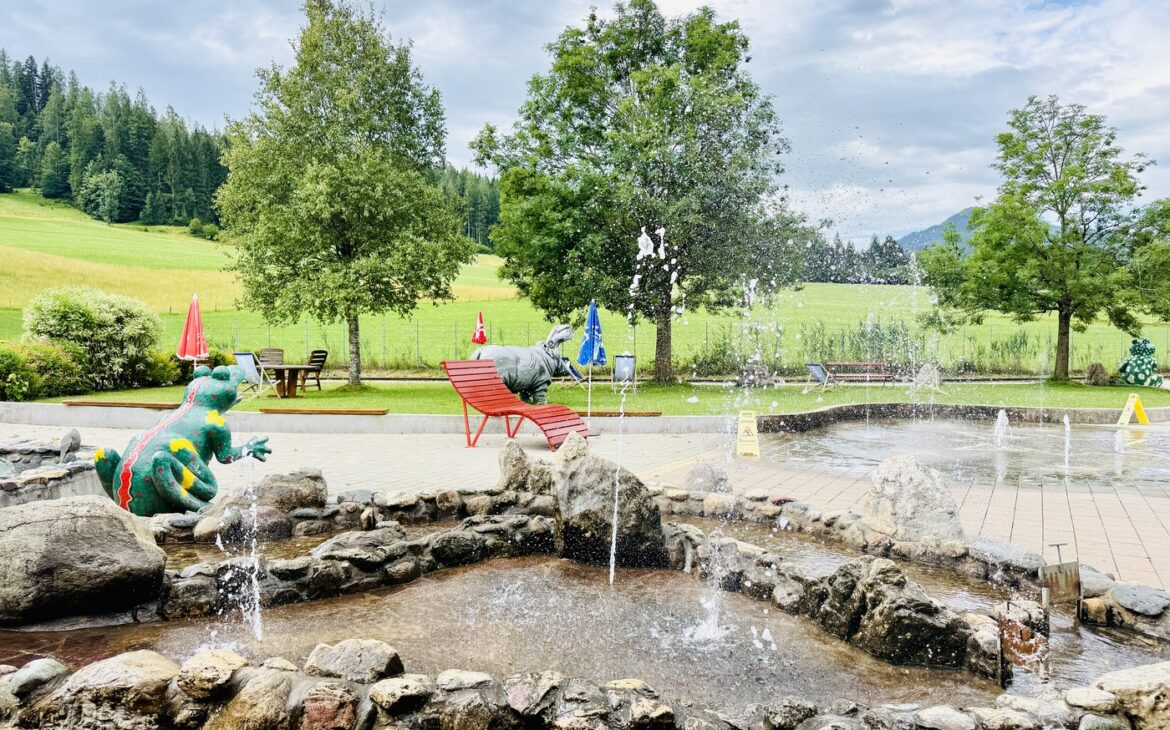 familienland pillerseetal wasserpark 1170x730 - Freizeitpark Familienland Pillerseetal mit Kindern: Unsere Erfahrungen, Attraktionen und Tipps