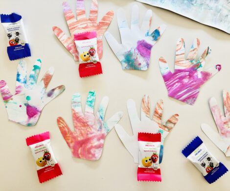 schnelles abschiedsgeschenk kita basteln 470x390 - schnelles-abschiedsgeschenk-kita-basteln