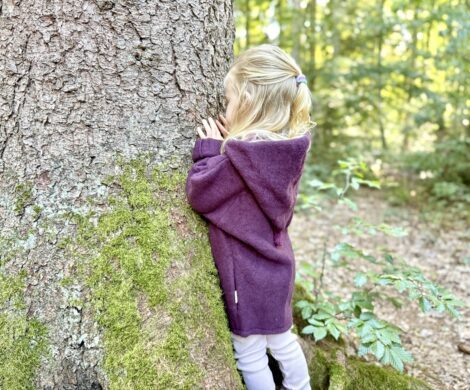 kinder herbstoutfit wollfleece jacke faustlinge 470x390 - kinder-herbstoutfit-wollfleece-jacke-faustlinge