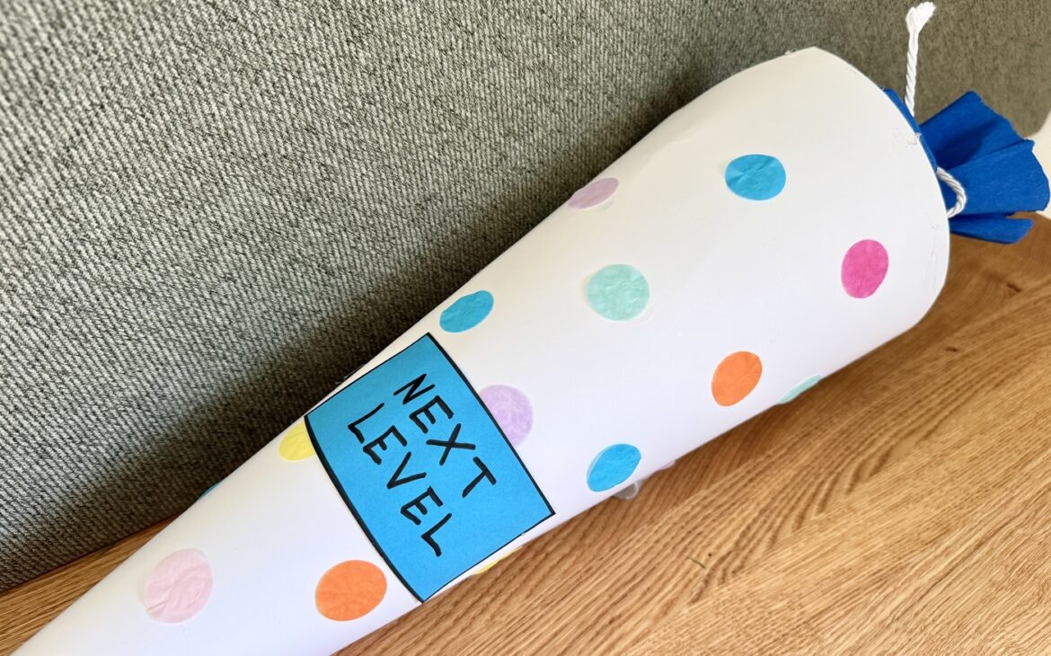 kleine schultuete 5 klasse 1170x730 - Schult&uuml;te 5. Klasse basteln: Einfache Idee zum &Uuml;bertritt