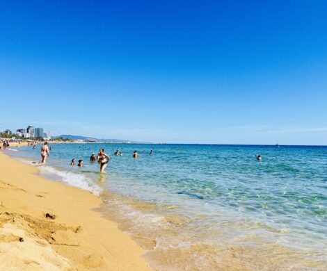 platja del bogatell barcelona 470x390 - platja-del-bogatell-barcelona