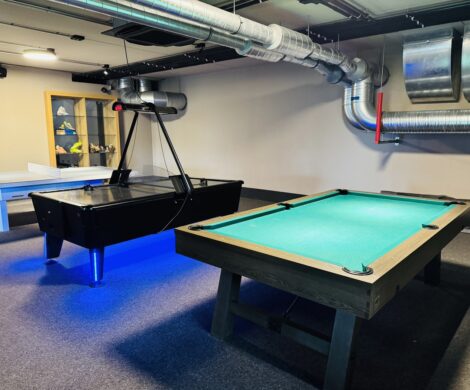 ulrichshof-kicker-billard-tischtennis ulrichshof kicker billard tischtennis 470x390 - ulrichshof-kicker-billard-tischtennis