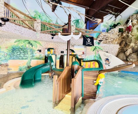 ulrichshof piratenschiff kinderbecken 470x390 - ulrichshof-piratenschiff-kinderbecken