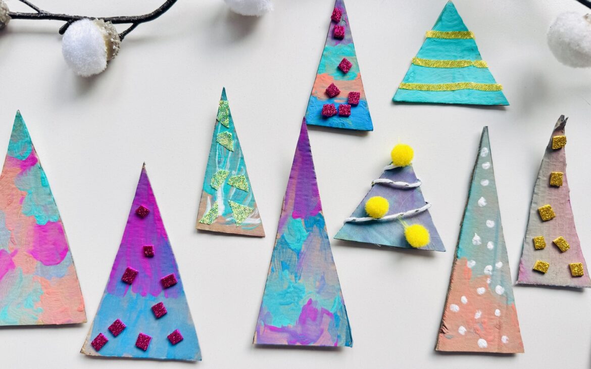 einfache weihnachtsdeko aus karton basteln 1170x730 - Tannenbaum basteln mit Kindern: Einfache Weihnachtsdeko aus Pappe