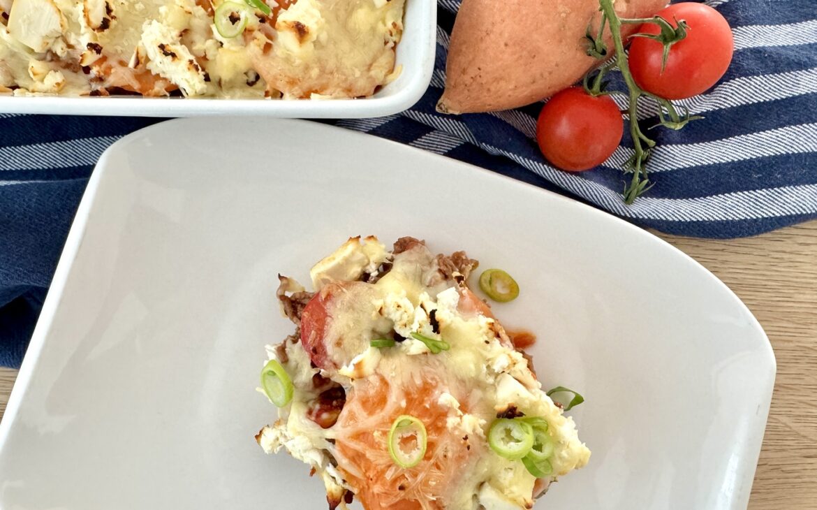einfacher suesskartoffel auflauf rezept 1170x730 - S&uuml;&szlig;kartoffel-Auflauf mit Hackfleisch und Feta &ndash; einfaches Rezept