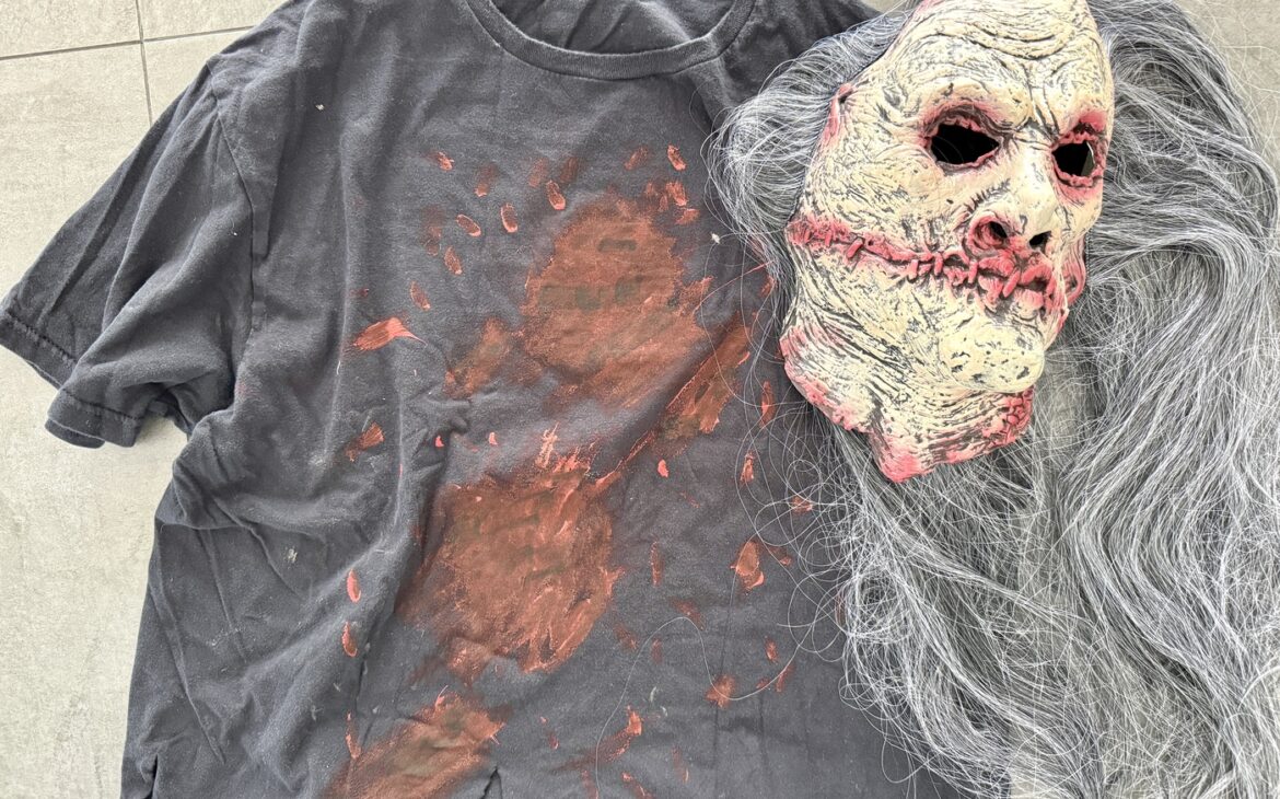 Halloween Kostüm selber machen: In 30 Minuten zum gruseligen Outfit halloween kostuem t shirt selber machen 1170x730 - Halloween Kostüm selber machen: In 30 Minuten zum gruseligen Outfit